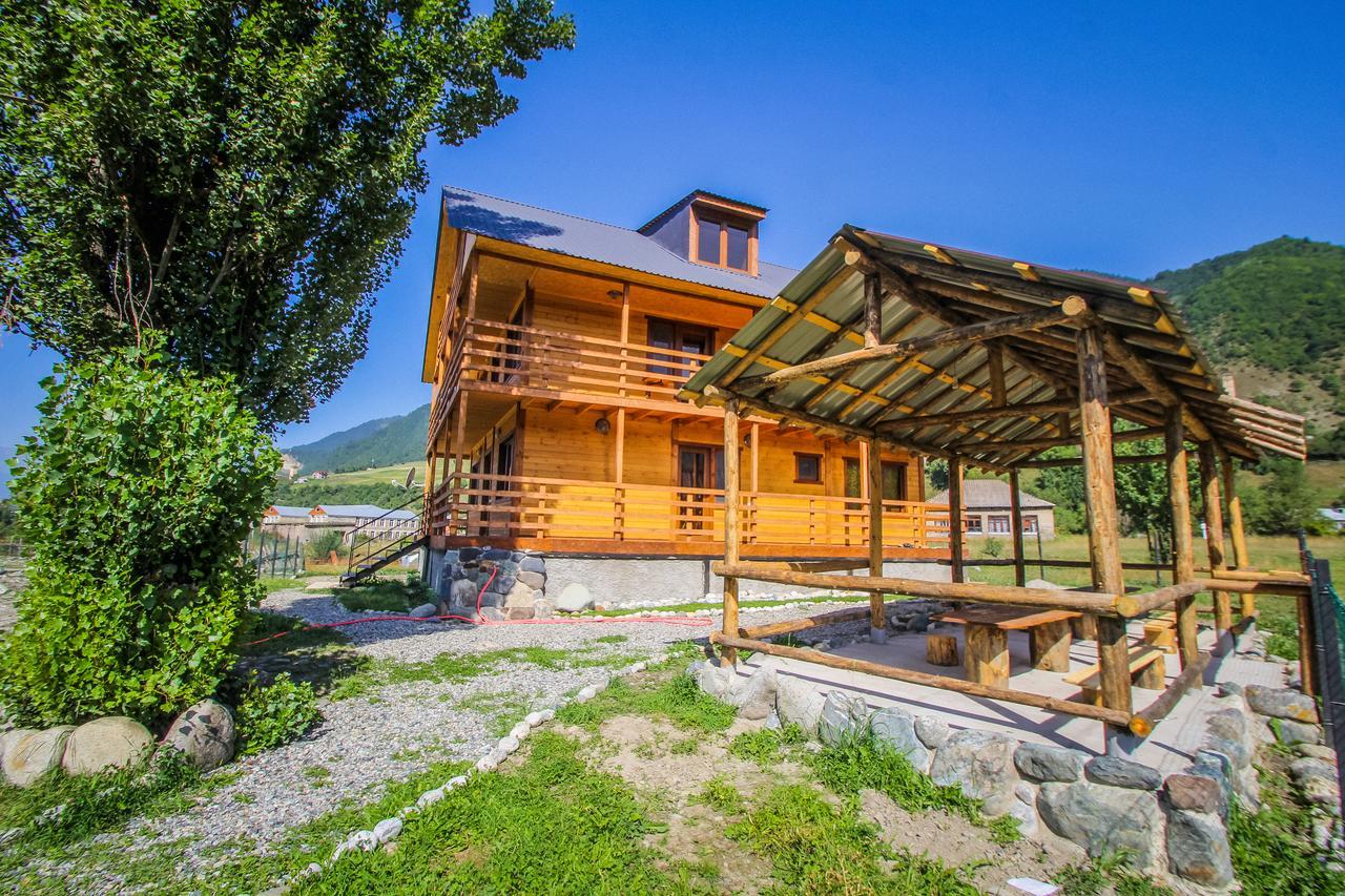 Guesthouse Gio Kashveti المظهر الخارجي الصورة